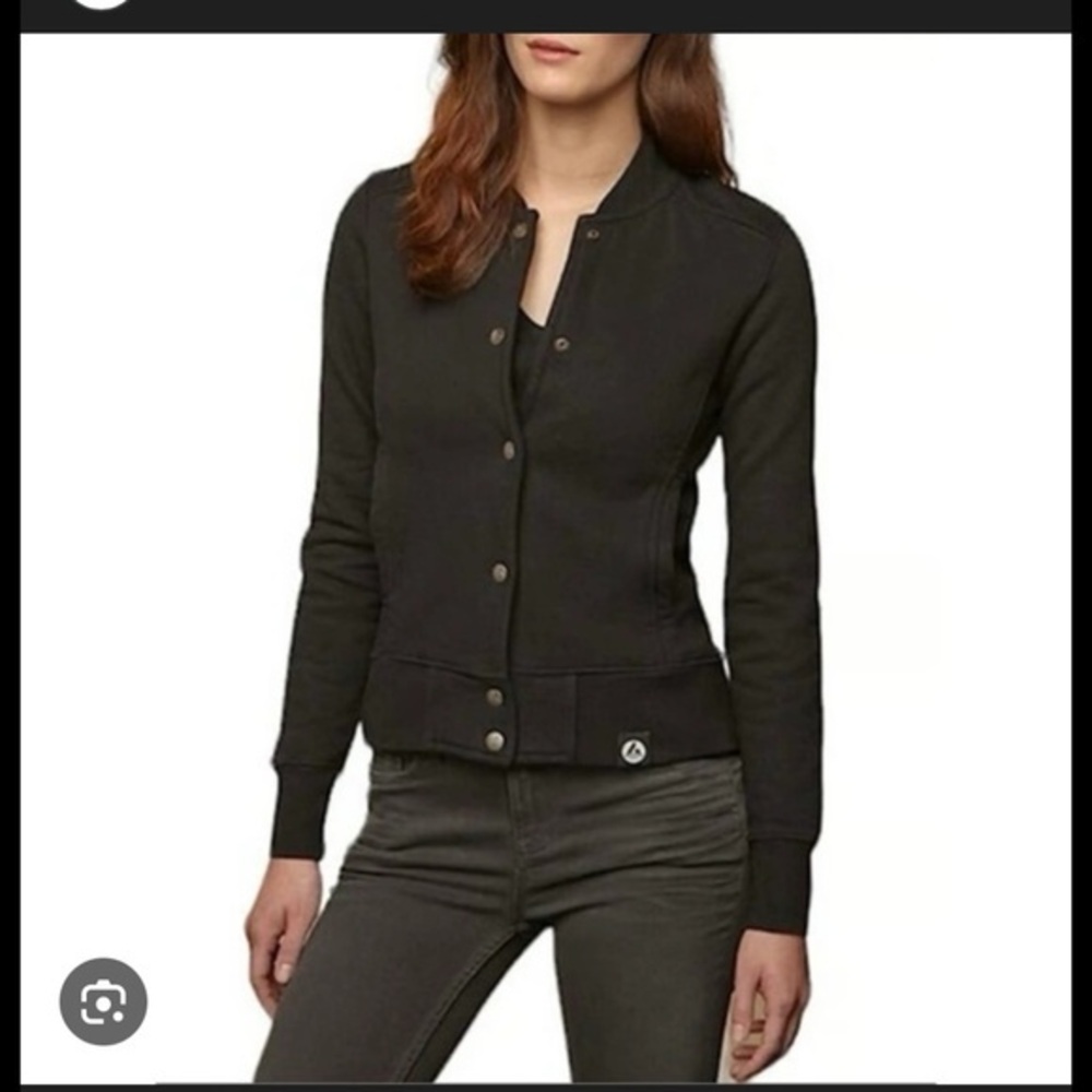 American Giant woman’s “baseball jacket sweatshirt“ 
XS Black